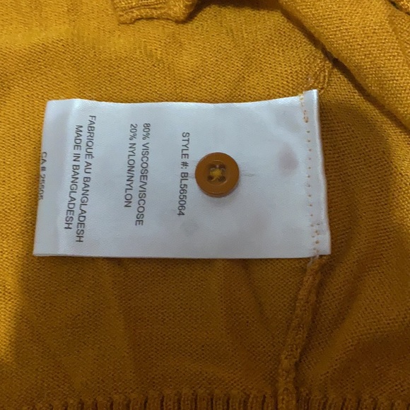 Small jacket for 12yr (apparently but use for 9yr) - Picture 3 of 3